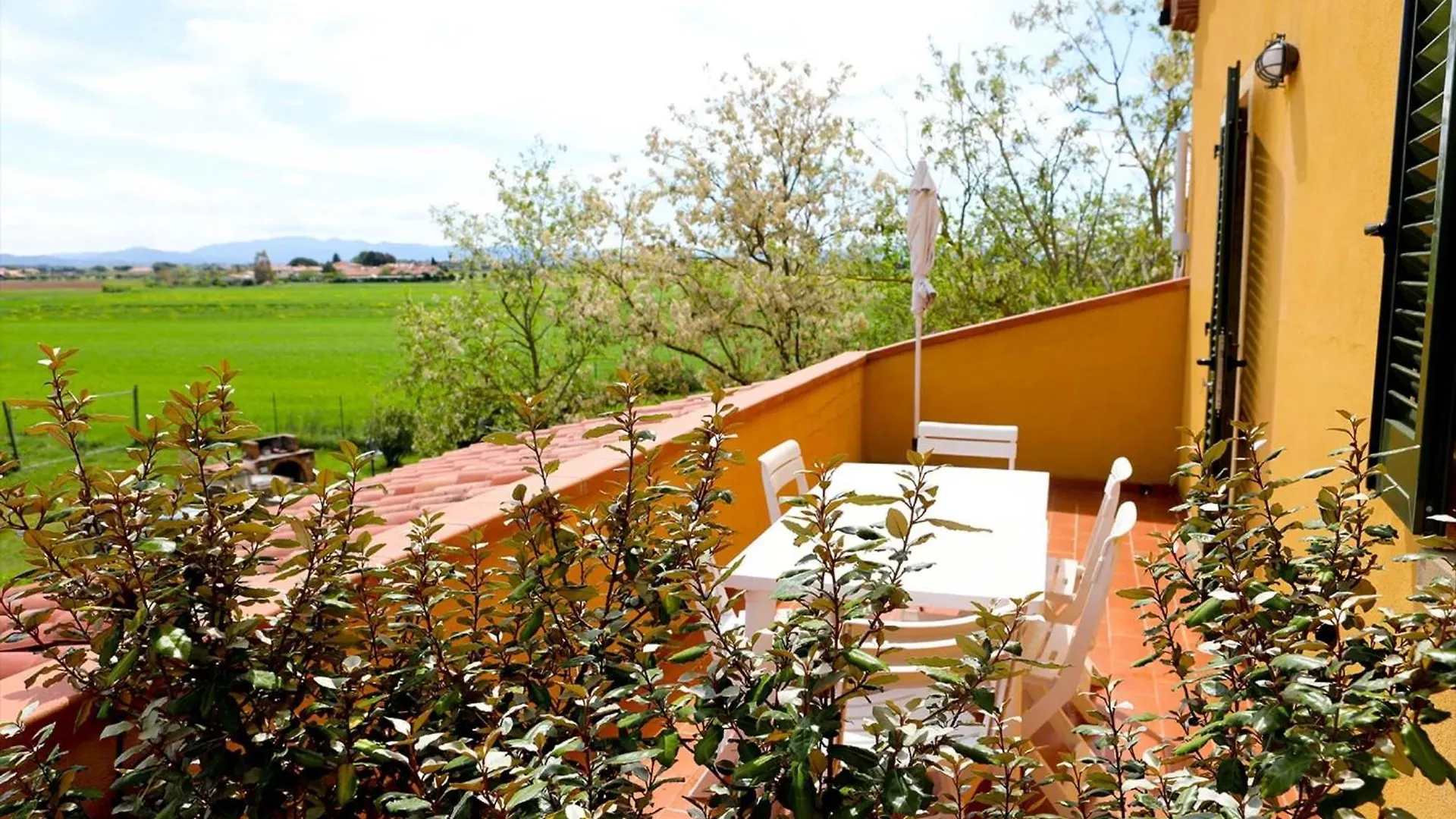 Il Gelso Di Francesco - N5 Villa Cecina  0*, Cecina (Livorno) Italy